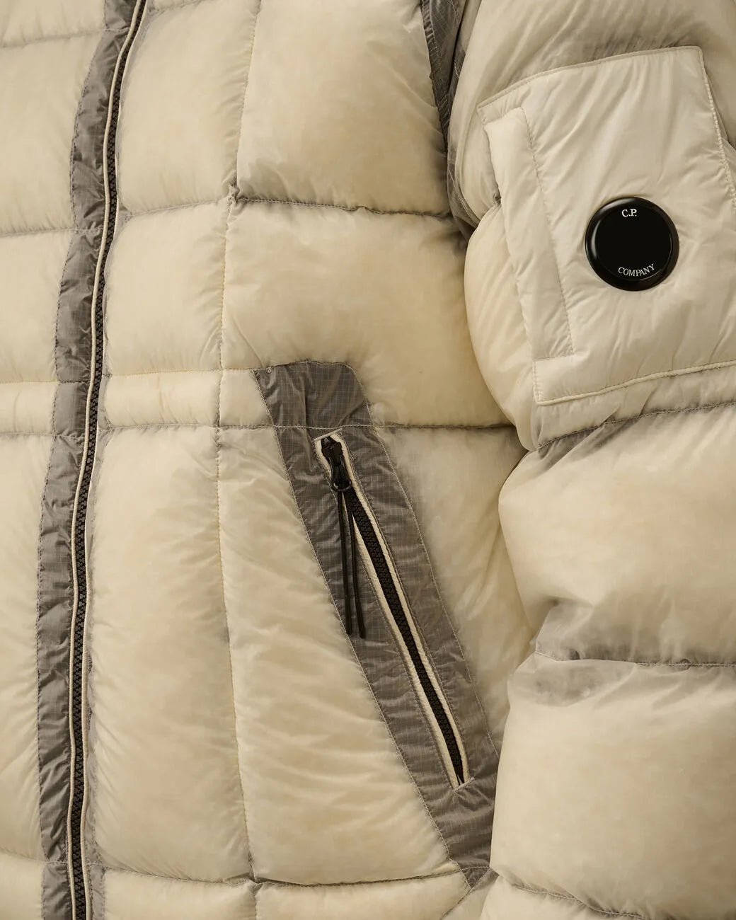 C.P. COMPANY - Doudoune D.D. Shell Hooded Down Puffer Jacket beige